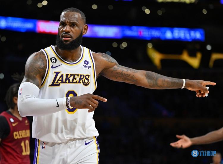 博主：国安明天中午12点40分抵达北京，欢迎球迷接机（国安明日中午12：40抵京，欢迎球迷前往机场迎接）