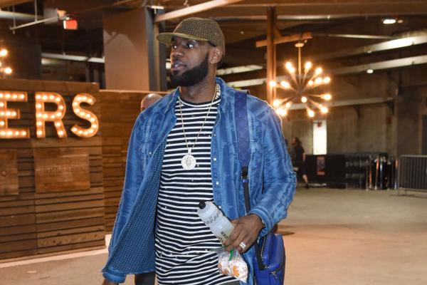 0-1,第80分钟遭绝杀,意甲第1遭意甲第8掀翻,AC米兰无缘意杯八强（80分钟被绝杀，意甲第一0-1负于第八，AC米兰无缘意杯八强）