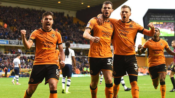 皇家马德里更衣室的紧张局势，意外缺席：“这真是个烂借口！”（皇马更衣室火药味升级，突发缺席引爆不满：“这借口太烂了！”）