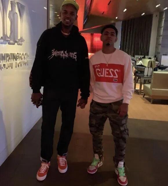 球迷比赛期间骂尤文踢得太烂，斯帕莱蒂回击：你们想怎样？（球迷赛中怒斥尤文表现低迷，斯帕莱蒂回怼：你们还想怎样？）