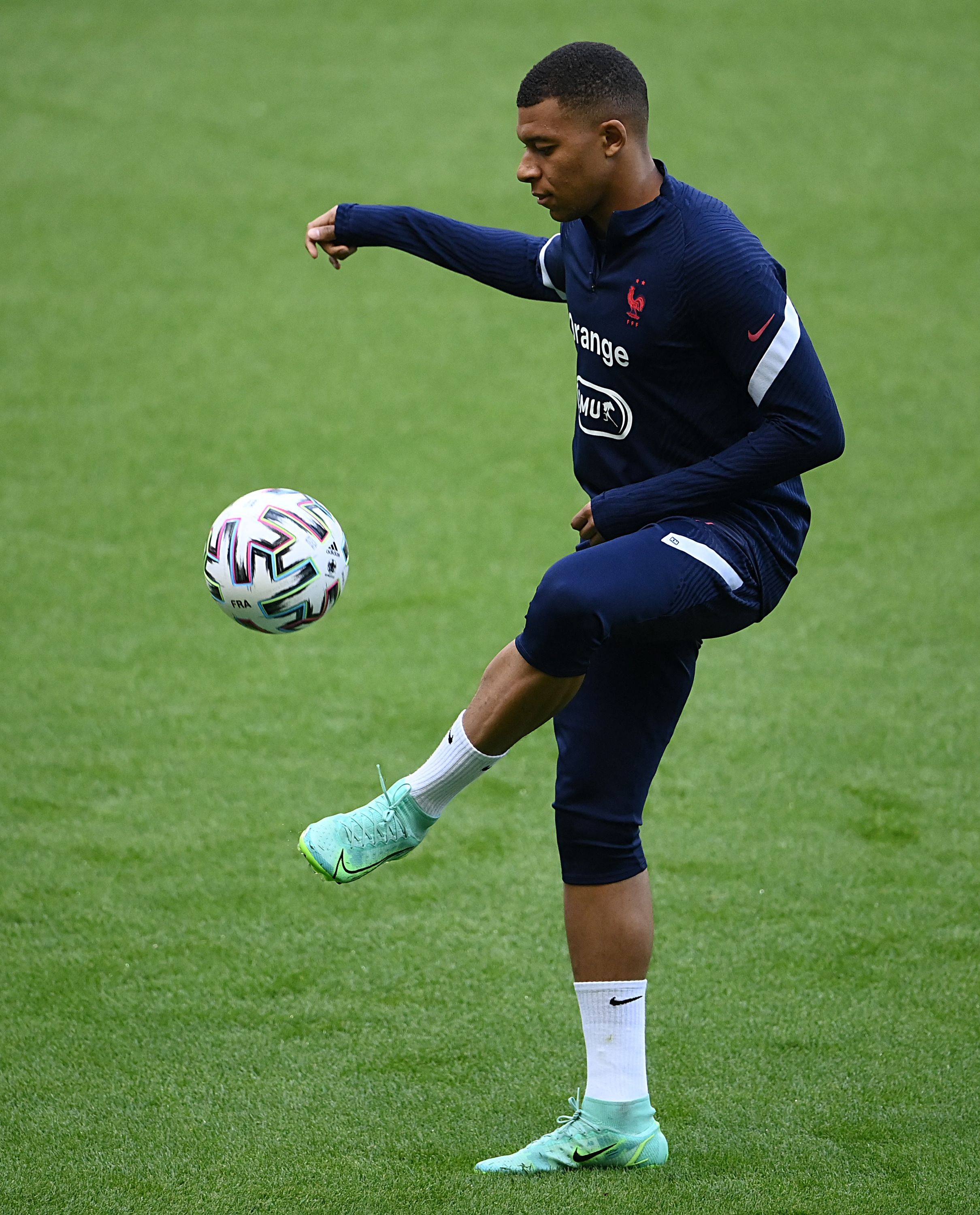 你希望你的俱乐部在英女超一月份的转会窗口签下哪位球员？（英女超一月转会窗，你最想俱乐部签下哪名球员？）