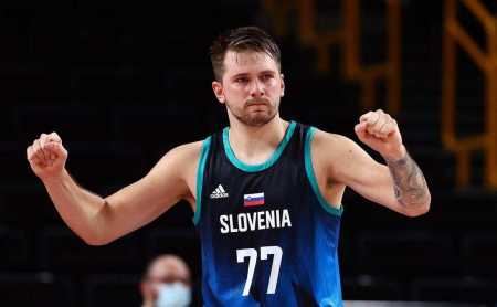 杰克逊在采访中谈到他年轻时朋友们总叫他内马尔：（杰克逊在采访中自曝：年轻时朋友常叫他'内马尔）