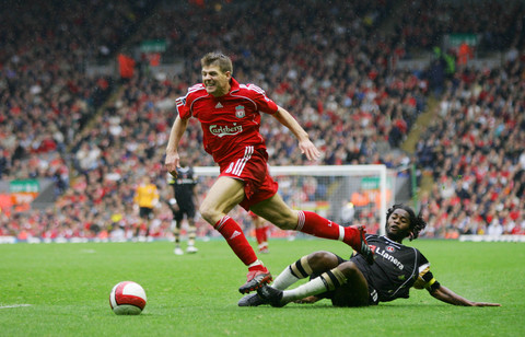 北京时间12月10日凌晨04：00，2025-26赛季欧冠联赛阶段第6轮。（2025-26赛季欧冠第六轮：北京时间12月10日凌晨04：00开赛）