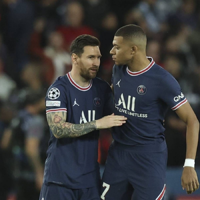 意足协主席：为世界杯附加赛推迟或暂停意甲并非可行选项（意足协主席：为世界杯附加赛暂停或推迟意甲并不可行）