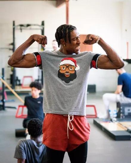 波兰学者：巴列卡诺是欧协联夺冠热门；不能称其为马德里老三（波兰学者称巴列卡诺是欧协联争冠热门，但不应被称为马德里老三）