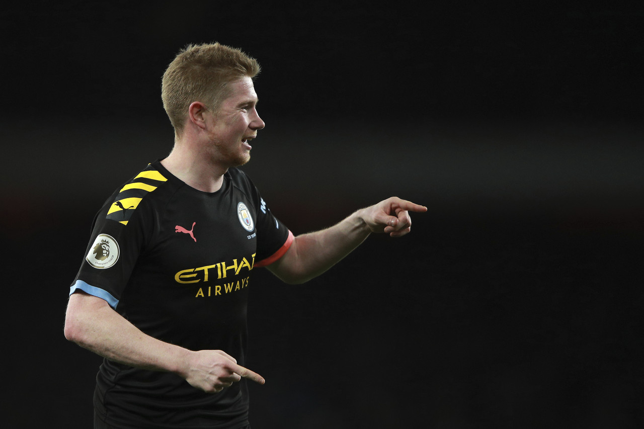 青岛半场三分命中率高达60%，六名球员有外线得分（青岛半场外线火热：三分命中率60%，六人有远投进账）