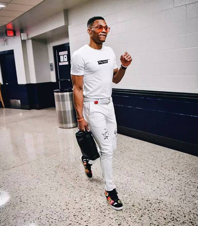 格林伍德最新身价5000万欧，恢复至曼联时期巅峰身价（格林伍德身价回升至5000万欧，重返曼联巅峰估值）