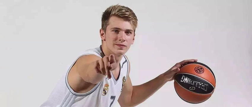 NBA常规赛焦点战精彩瞬间（NBA常规赛焦点对决高光时刻）