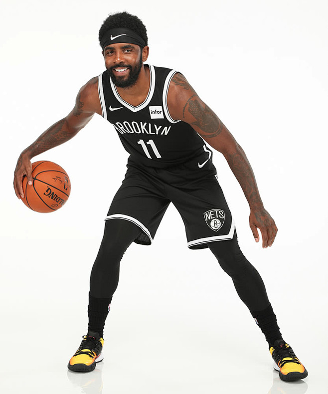 官方：拜仁女足中场齐焦蒂-奥尔默加盟曼联女足，双方签约2年（曼联女足官宣签下拜仁女足中场齐焦蒂-奥尔默，合同两年）