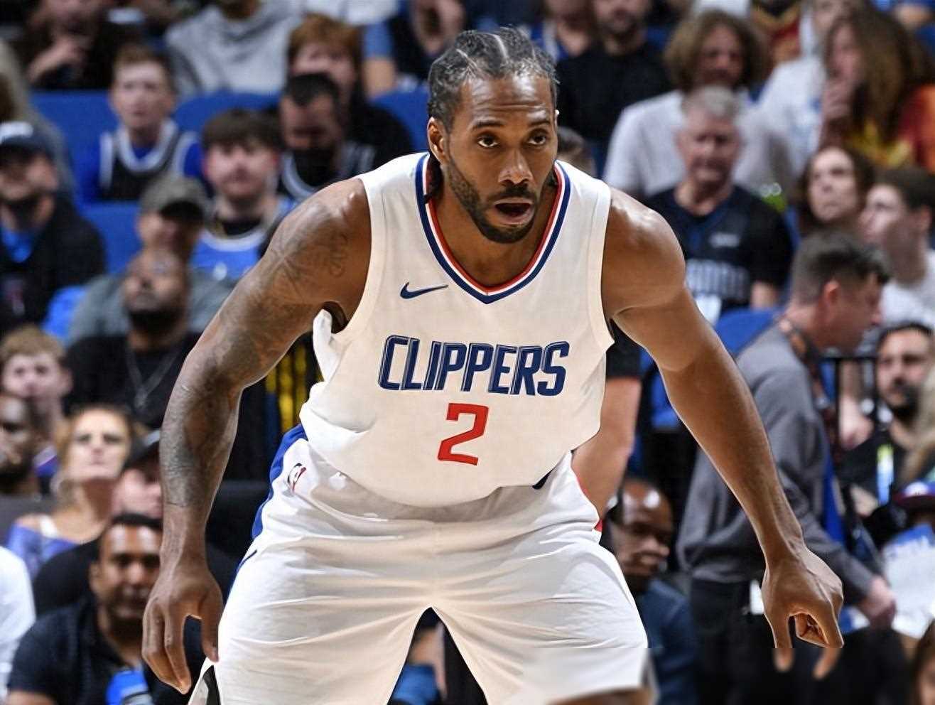 球迷：这队真的值得所有掌声（球迷盛赞：这支球队配得上满堂喝彩）