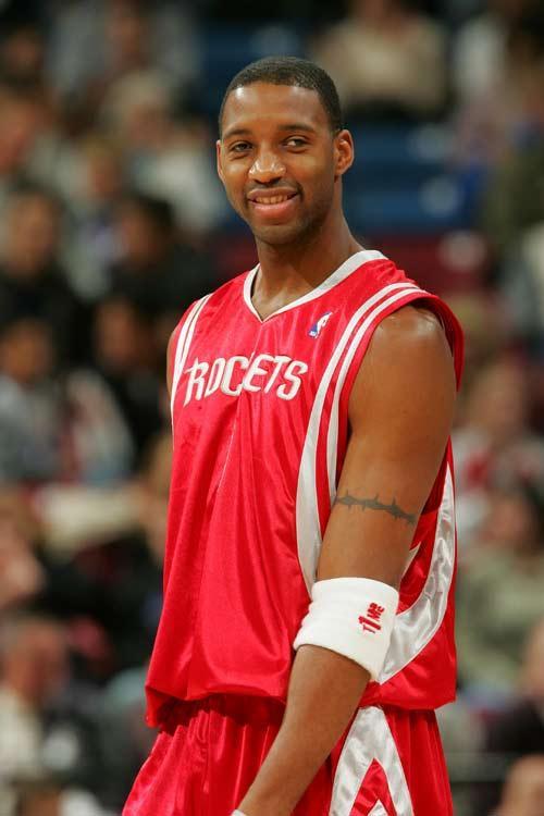 NBA杯四分之一决赛尼克斯对猛龙 唐斯出战成疑 麦克布莱德缺阵（NBA杯八强战尼克斯对阵猛龙：唐斯出战成疑，麦克布莱德缺席）